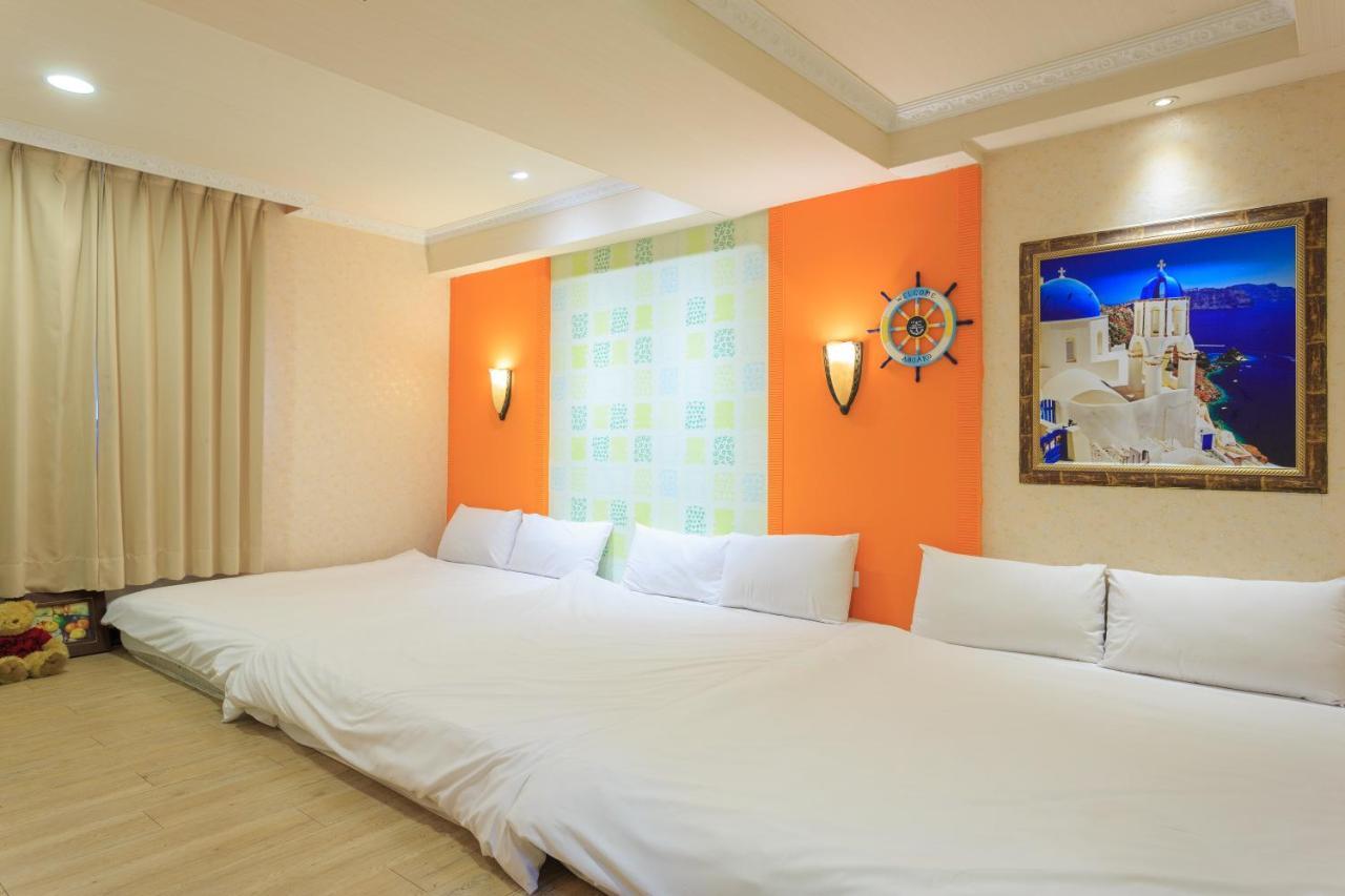 Easy Stay Inn Kaohsiung Bagian luar foto