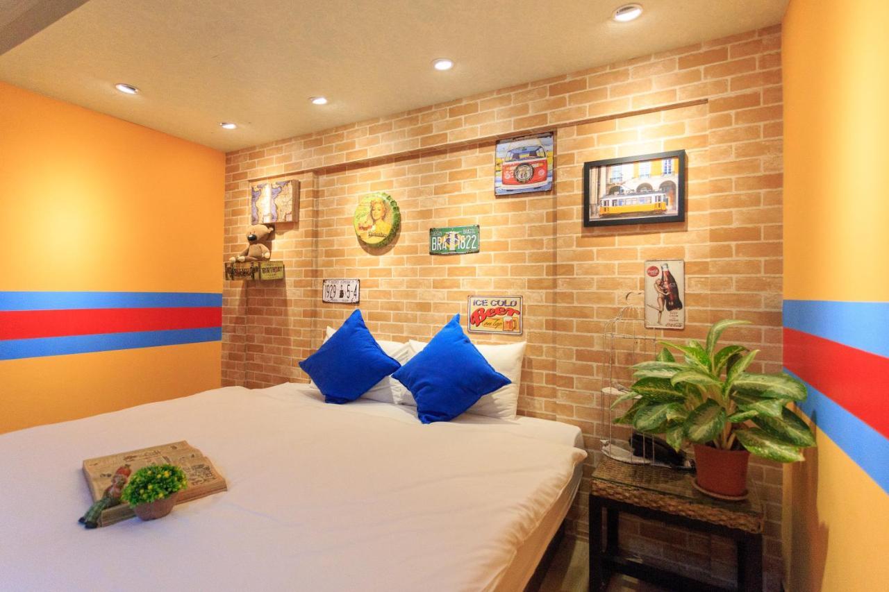 Easy Stay Inn Kaohsiung Bagian luar foto