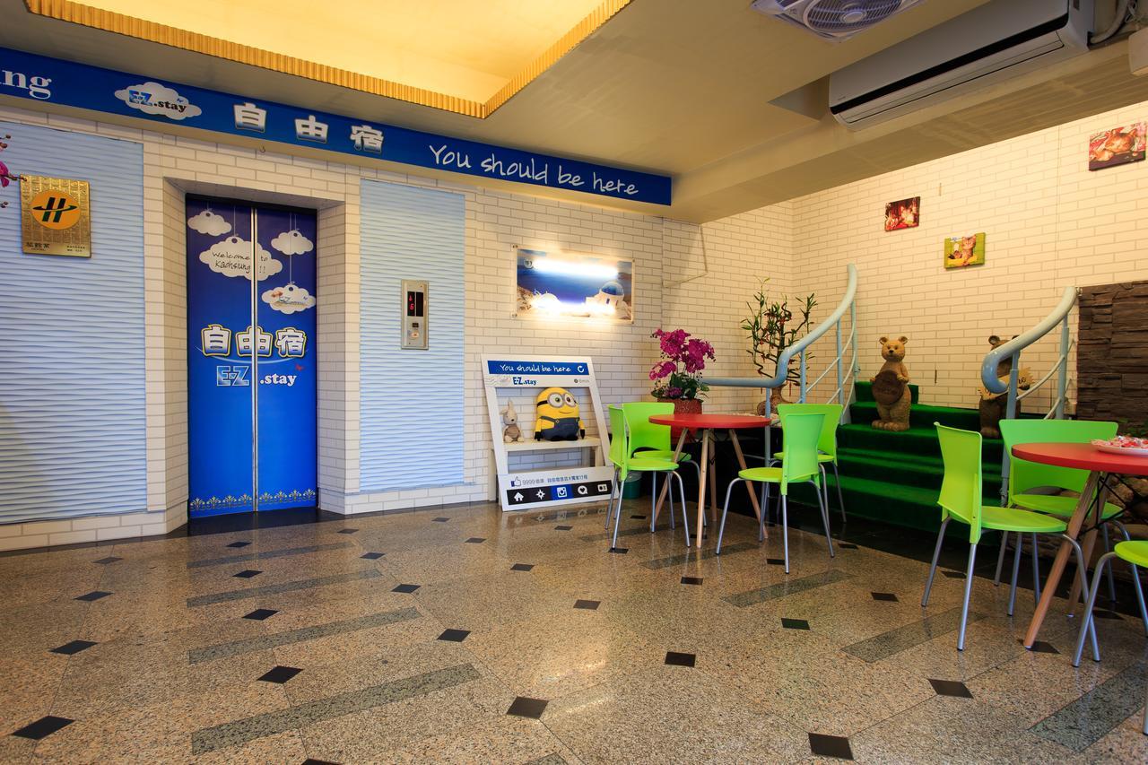 Easy Stay Inn Kaohsiung Bagian luar foto