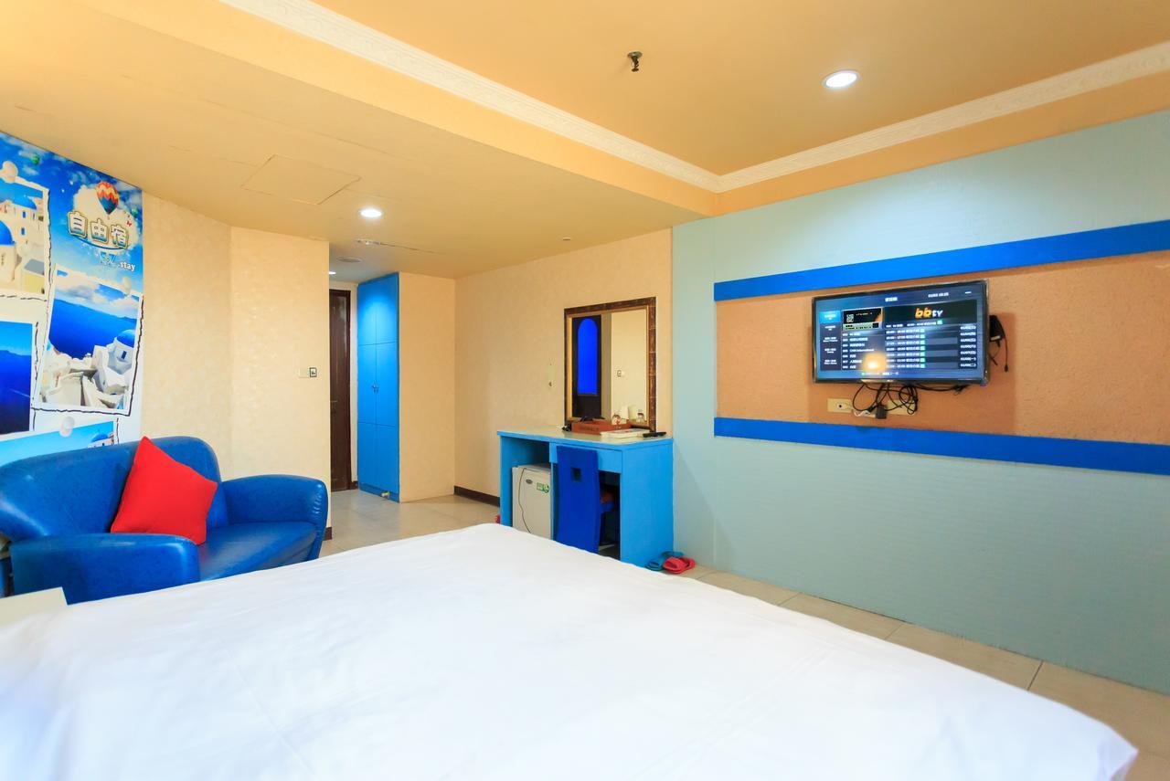 Easy Stay Inn Kaohsiung Bagian luar foto