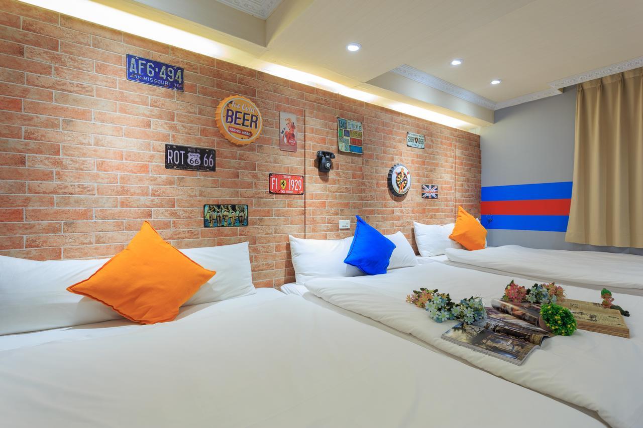Easy Stay Inn Kaohsiung Bagian luar foto