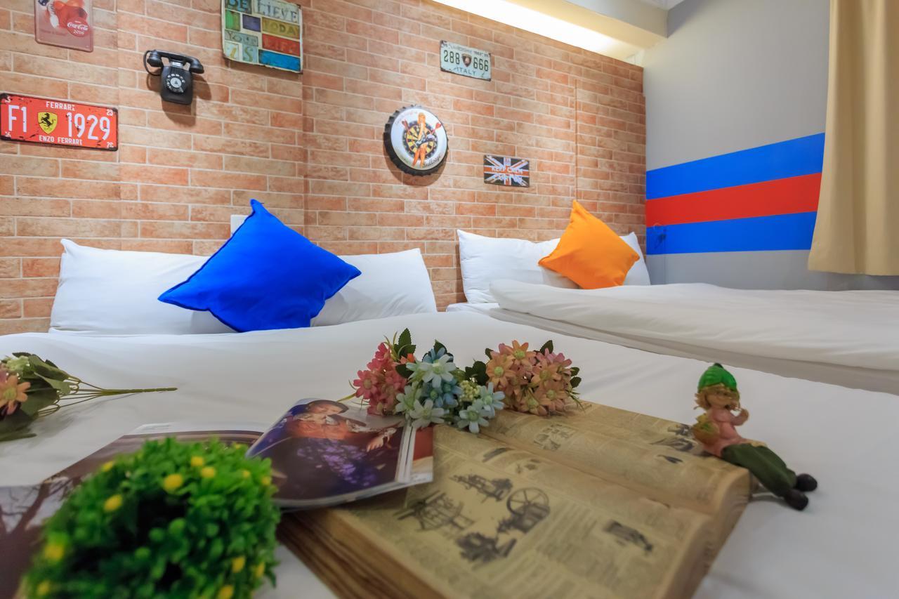 Easy Stay Inn Kaohsiung Bagian luar foto