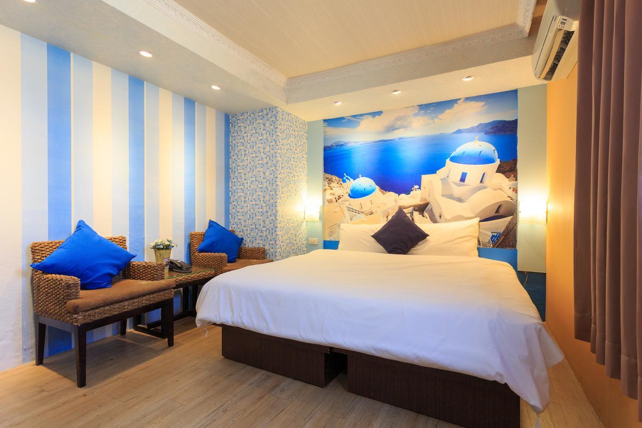 Easy Stay Inn Kaohsiung Bagian luar foto