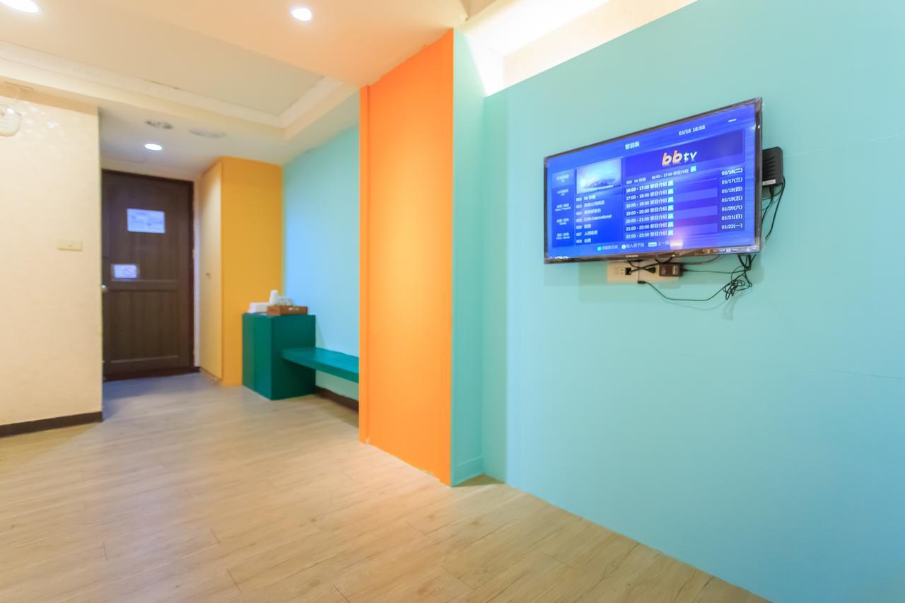 Easy Stay Inn Kaohsiung Bagian luar foto