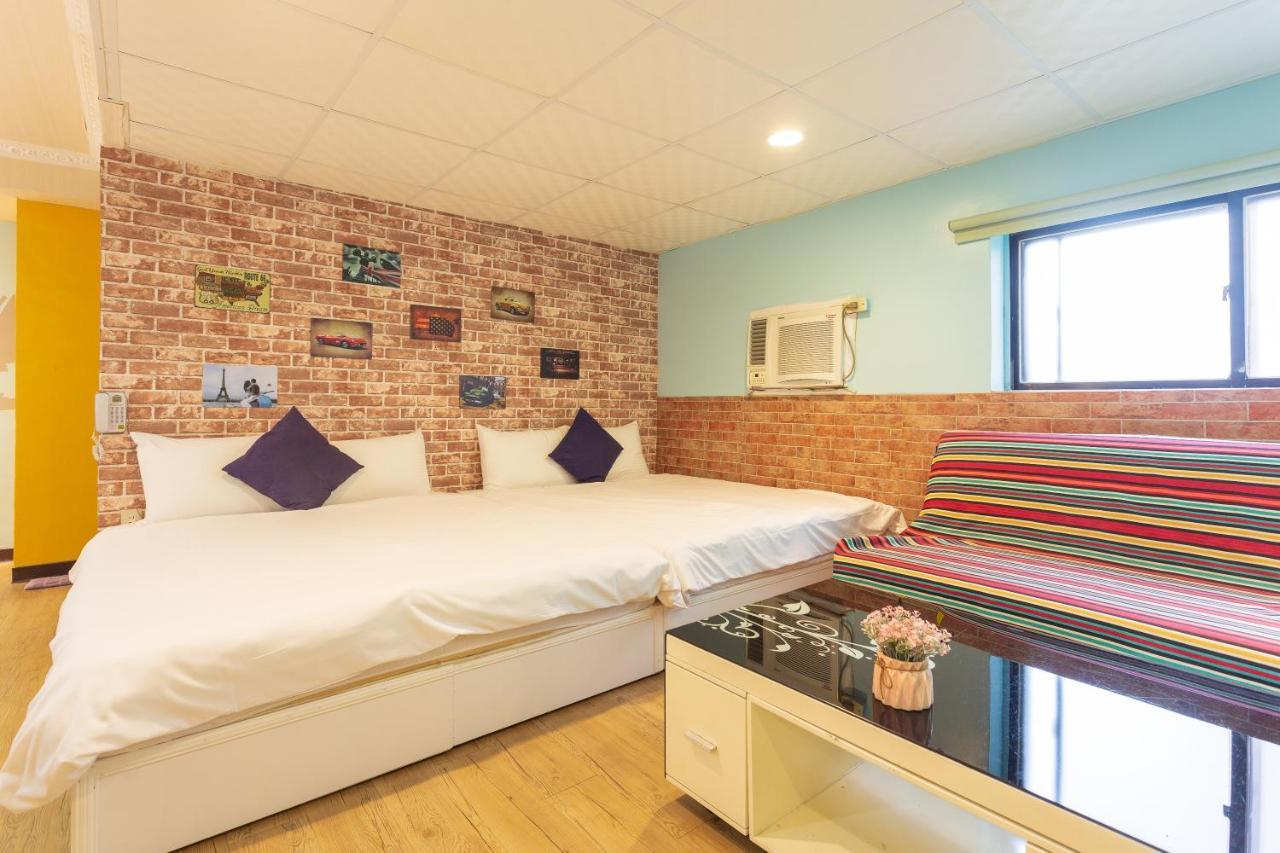 Easy Stay Inn Kaohsiung Bagian luar foto