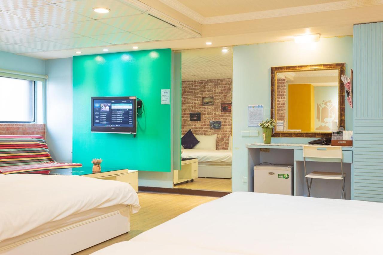 Easy Stay Inn Kaohsiung Bagian luar foto
