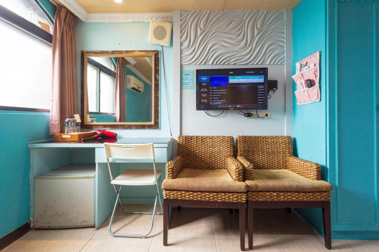 Easy Stay Inn Kaohsiung Bagian luar foto