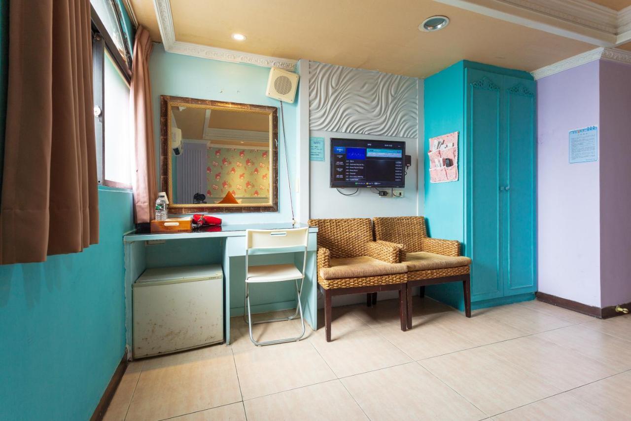 Easy Stay Inn Kaohsiung Bagian luar foto