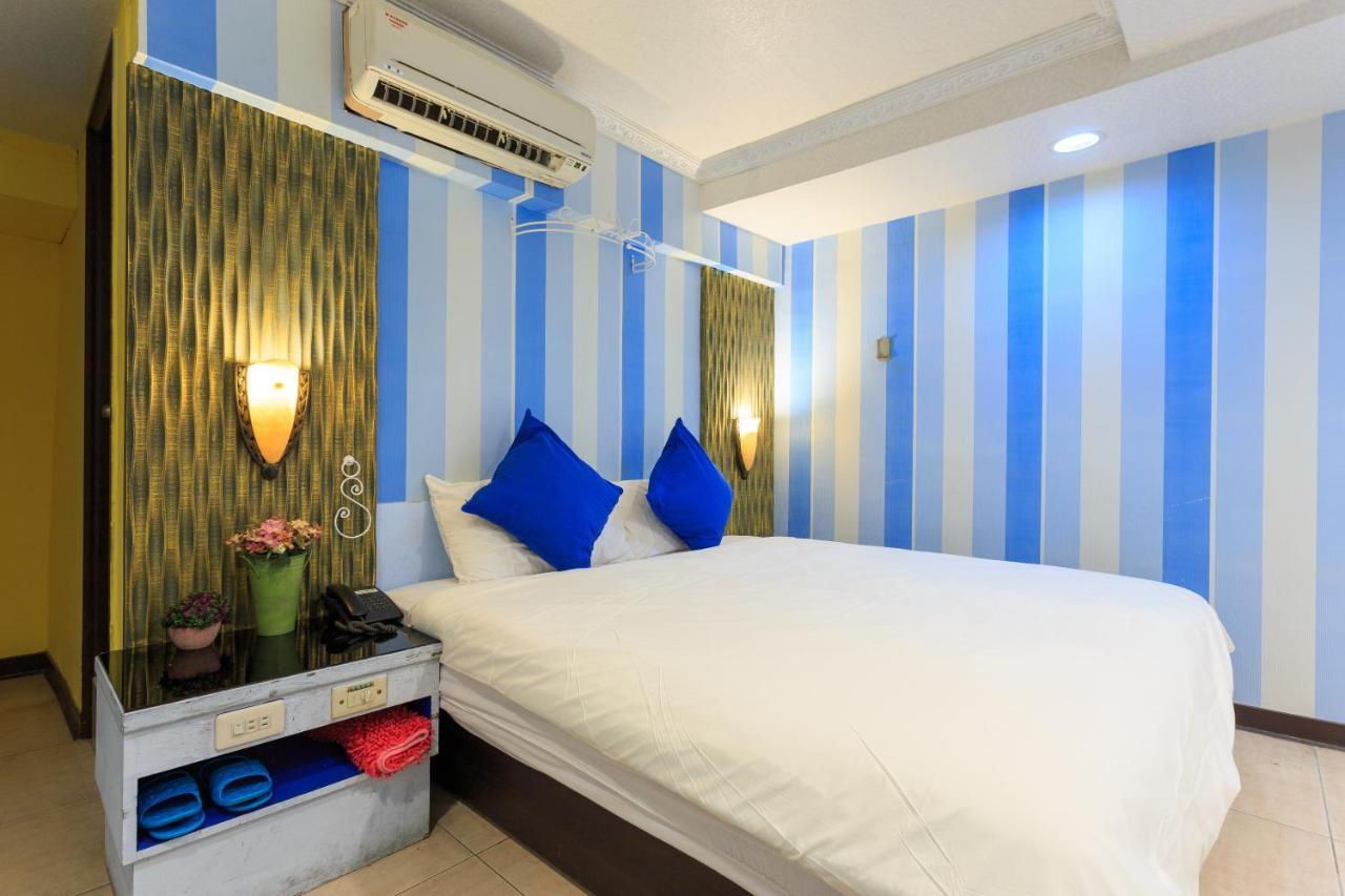 Easy Stay Inn Kaohsiung Bagian luar foto